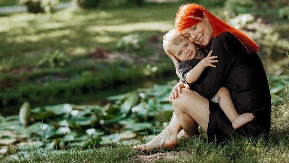 Світлана Тарабарова познайомила сина з сестричкою: сімейне фото замилувало мережу 