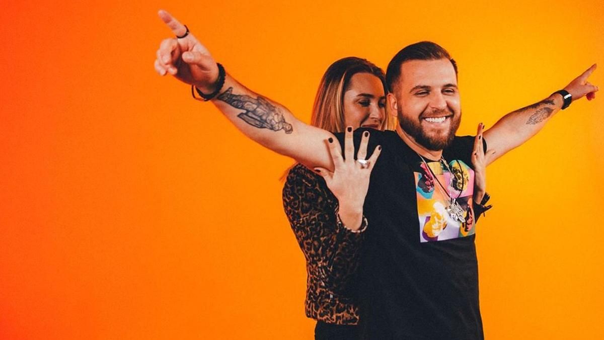 Лідер БЕZ ОБМЕЖЕНЬ Сергій Танчинець чуттєво привітав кохану з річницею шлюбу: фото Лідер БЕZ ОБМЕЖЕНЬ Сергій Танчинець чуттєво привітав кохану з річницею шлюбу: фото