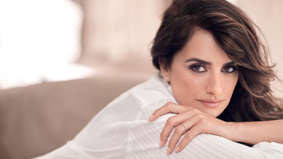 Пенелопа Крус назвала документальный фильм, который изменил ее жизнь Пенелопа Крус назвала документальный фильм, который изменил ее жизнь