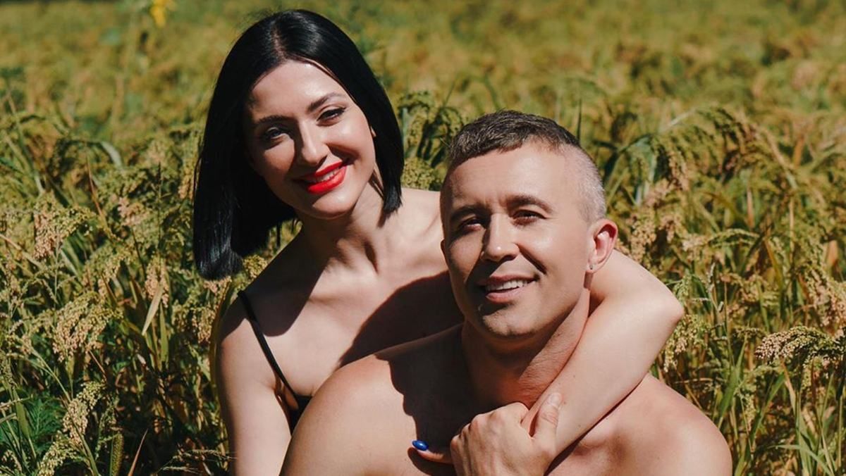 Жена Сергея Бабкина потрясла ягодицами на глазах у дочери: пикантный танец