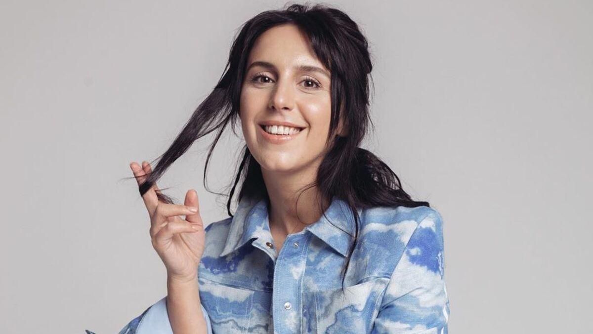 Рожева осінь: Джамала поділилась гарним образом з прогулянки – фото Рожева осінь: Джамала поділилась гарним образом з прогулянки – фото