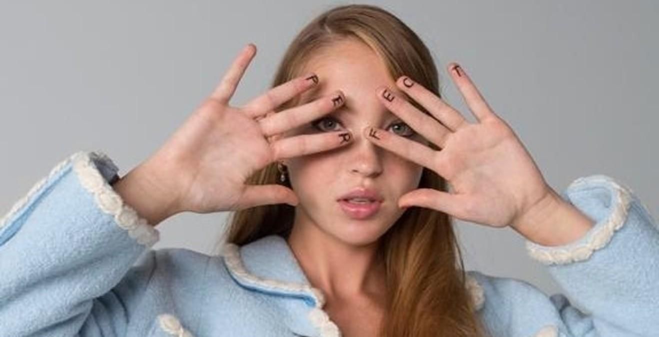 В 18 лет: дочь Кейт Мосс дебютировала на подиуме и представила коллекцию Miu Miu В 18 лет: дочь Кейт Мосс дебютировала на подиуме и представила коллекцию Miu Miu