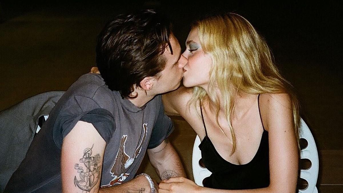 Яким буде весілля Брукліна Бекхема та Ніколи Пельтц: близький друг розповів деталі Яким буде весілля Брукліна Бекхема та Ніколи Пельтц: близький друг розповів деталі