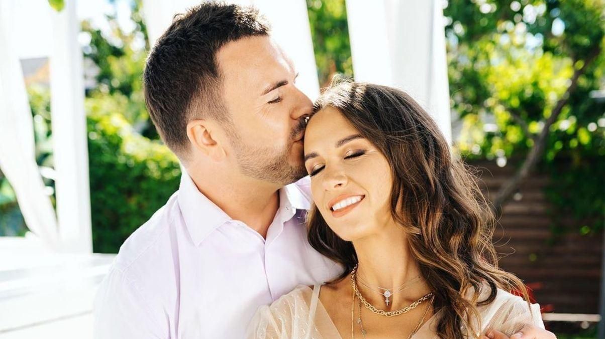 Григорій Решетник з дружиною святкують 10 річницю одруження: архівні фото з весілля Григорій Решетник з дружиною святкують 10 річницю одруження: архівні фото з весілля