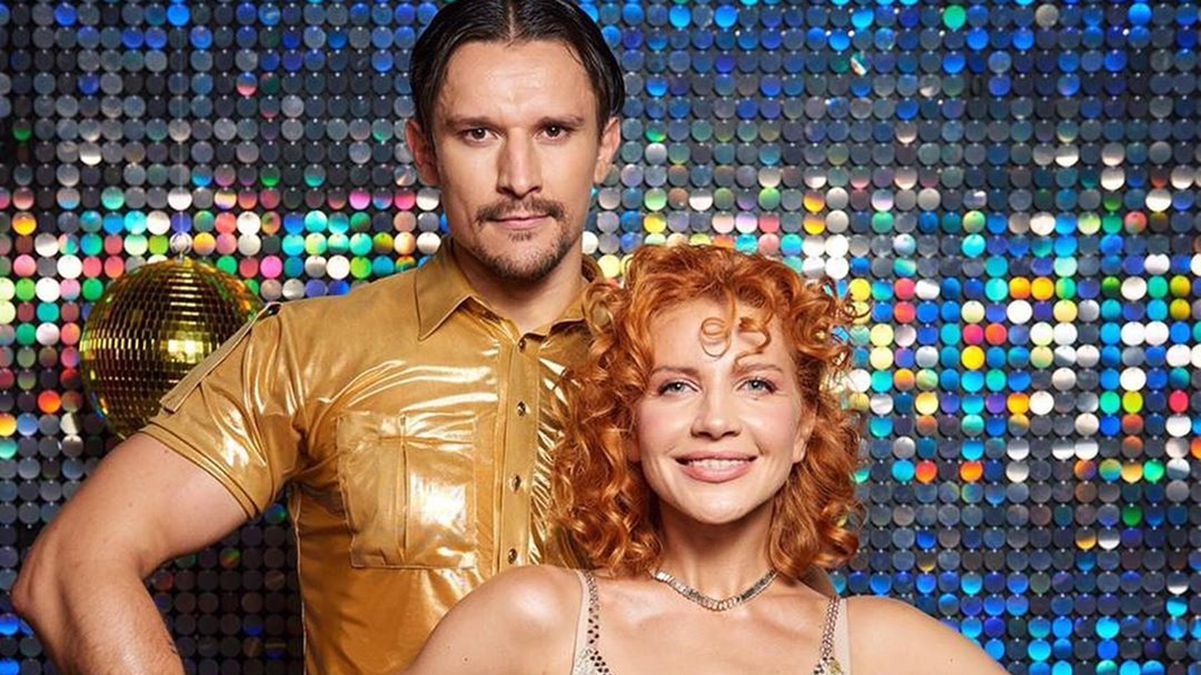 Партнерша Цымбалюка после вылета из "Танцев со звездами" взялась помогать конкурентам Партнерша Цымбалюка после вылета из "Танцев со звездами" взялась помогать конкурентам