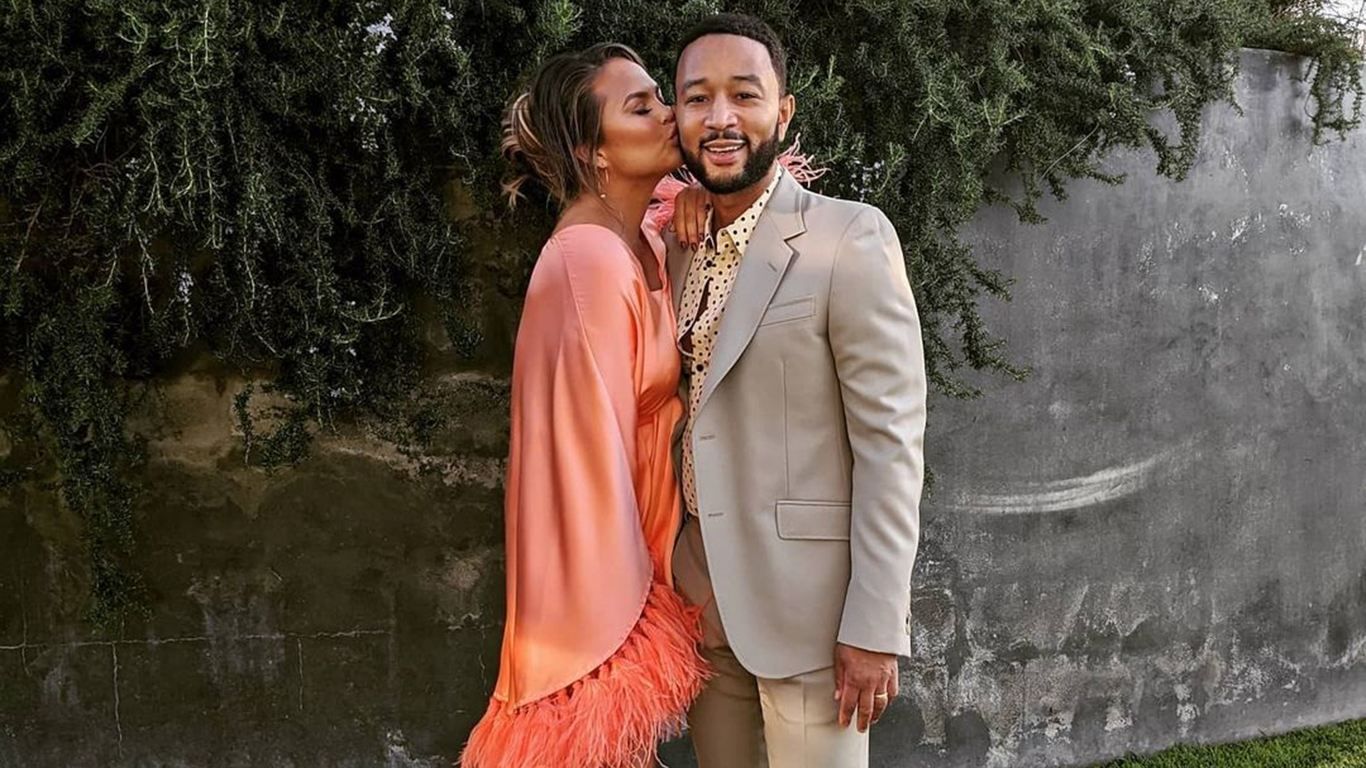 Впервые после выкидыша жены Джон Ледженд написал публичное письмо: Мы никогда не сдадимся Впервые после выкидыша жены Джон Ледженд написал публичное письмо: Мы никогда не сдадимся