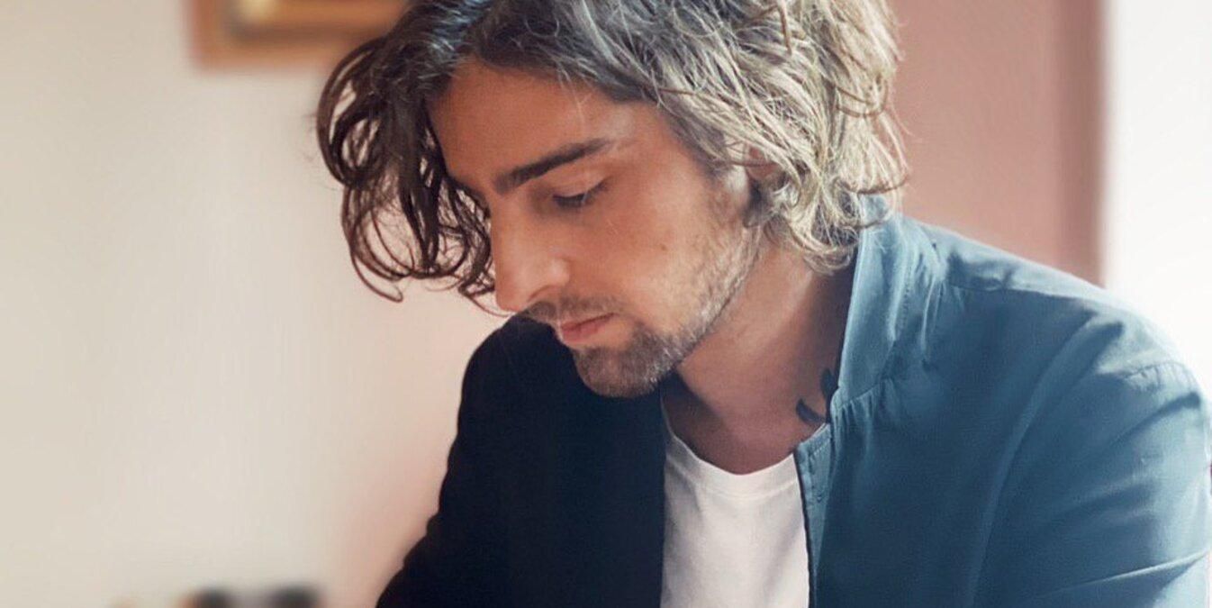 Володимир Дантес розчулив розповіддю про покійного батька та показав його фото Володимир Дантес розчулив розповіддю про покійного батька та показав його фото