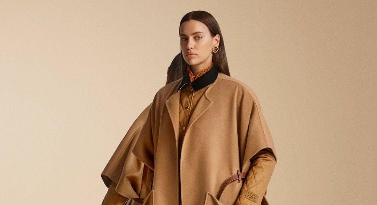 У лаймовому костюмі: Ірина Шейк прогулялась вулицями Нью-Йорка У лаймовому костюмі: Ірина Шейк прогулялась вулицями Нью-Йорка