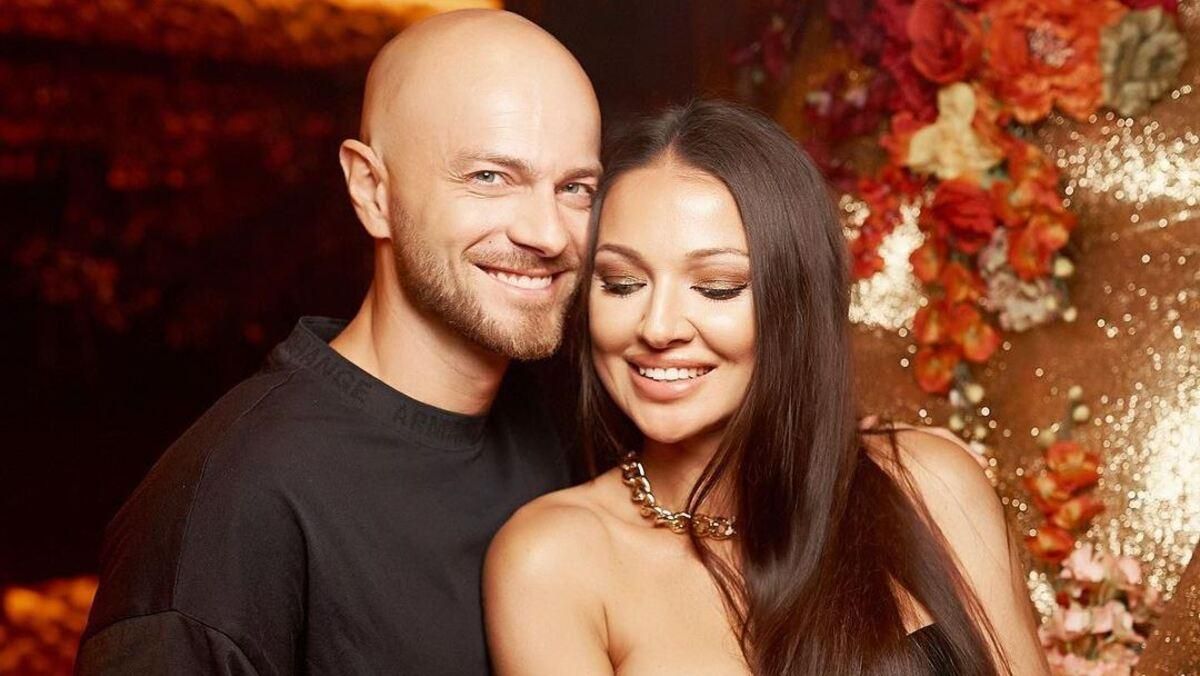 Влад Яма впервые показал лицо сына: миловидное фото Влад Яма впервые показал лицо сына: миловидное фото