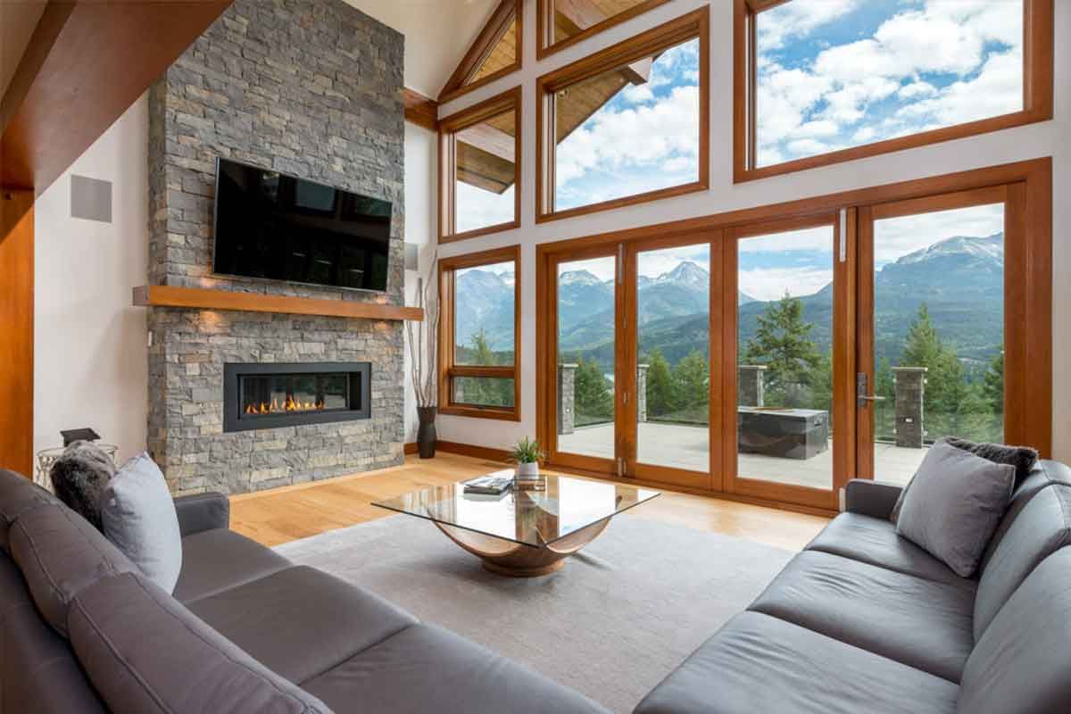 Камін у стилі Шале: чому електрокамін – найкращий вибір для будинку Камін у стилі Шале: чому електрокамін – найкращий вибір для будинку