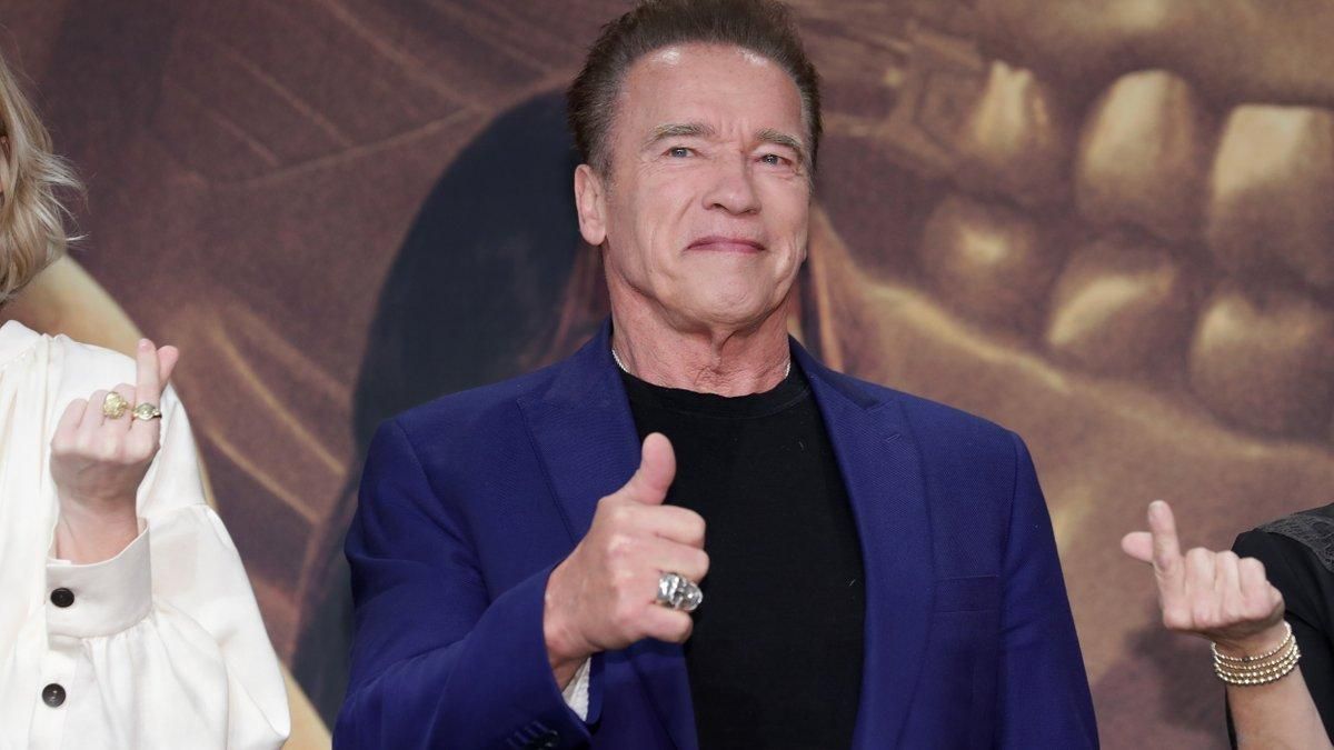 Арнольд Шварценеггер перенес операцию на сердце: фото из больницы Арнольд Шварценеггер перенес операцию на сердце: фото из больницы