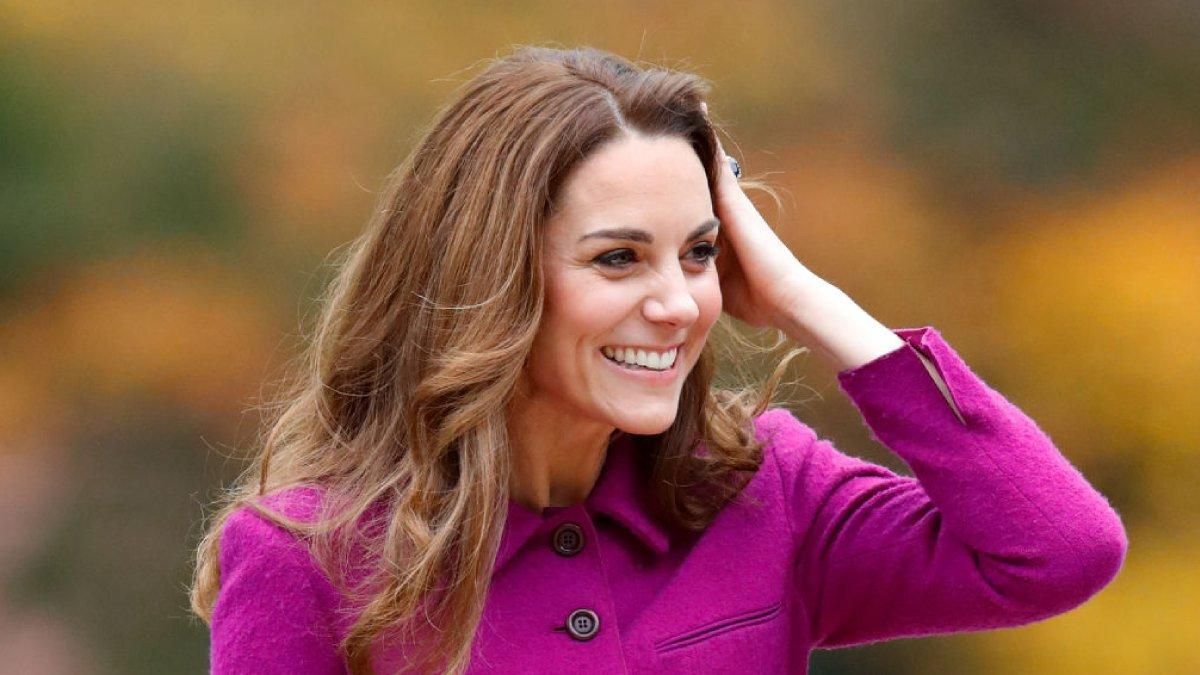 Дважды за месяц: Кейт Миддлтон нарушила модный протокол Елизаветы II Дважды за месяц: Кейт Миддлтон нарушила модный протокол Елизаветы II