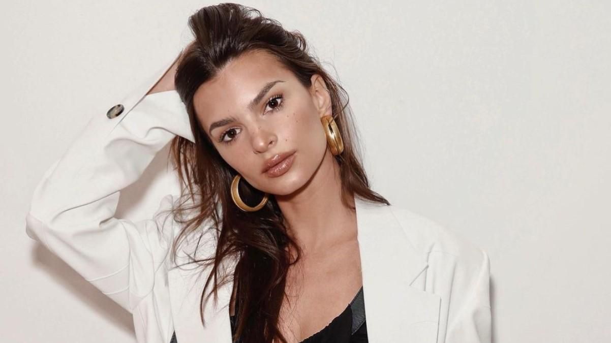 Емілі Ратажковскі вагітна: фото моделі з округлим животом Емілі Ратажковскі вагітна: фото моделі з округлим животом