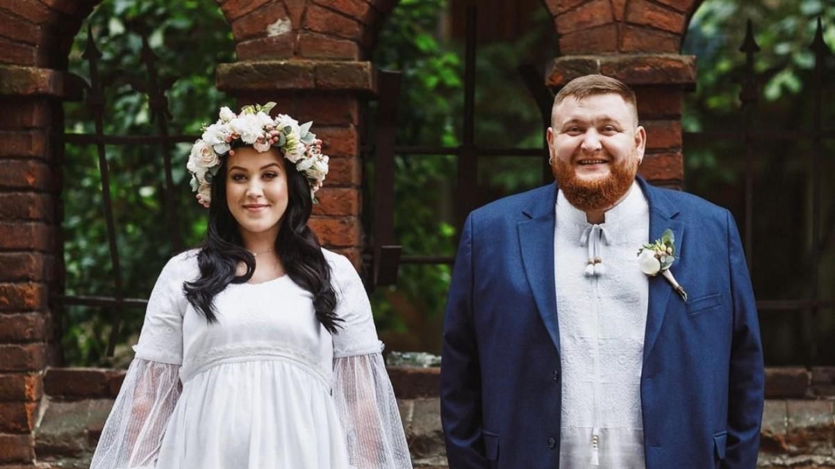 Актер Вар'яти-шоу Владимир Жогло стал отцом: новые фото с крестин Актер Вар'яти-шоу Владимир Жогло стал отцом: новые фото с крестин