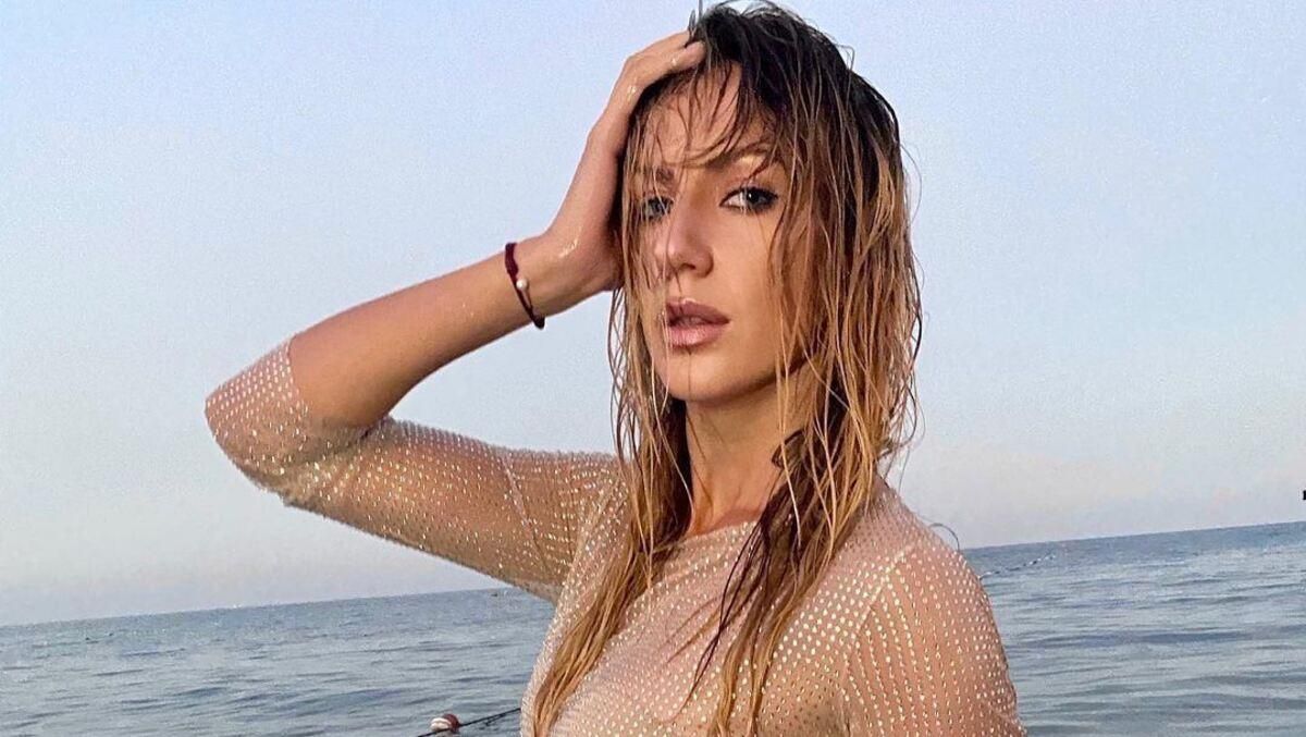 В золотистом платье: соблазнительный образ Леси Никитюк на "Танцах со звездами" В золотистом платье: соблазнительный образ Леси Никитюк на "Танцах со звездами"