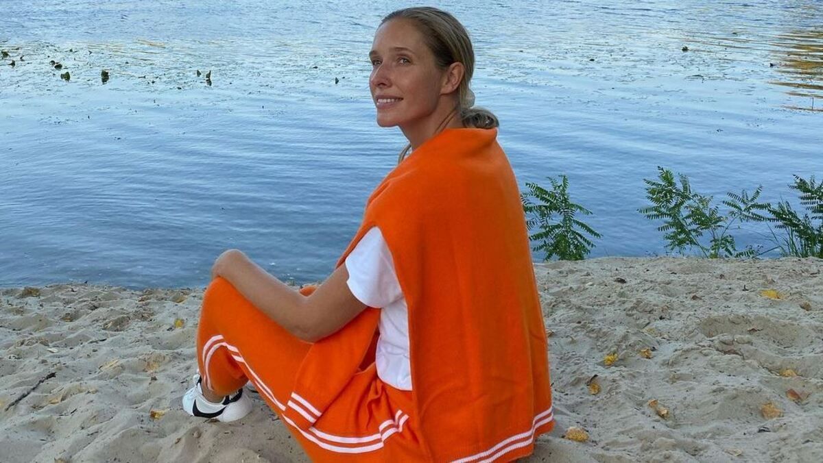 У спортивному костюмі: Катя Осадча влаштувала річкову прогулянку – фото