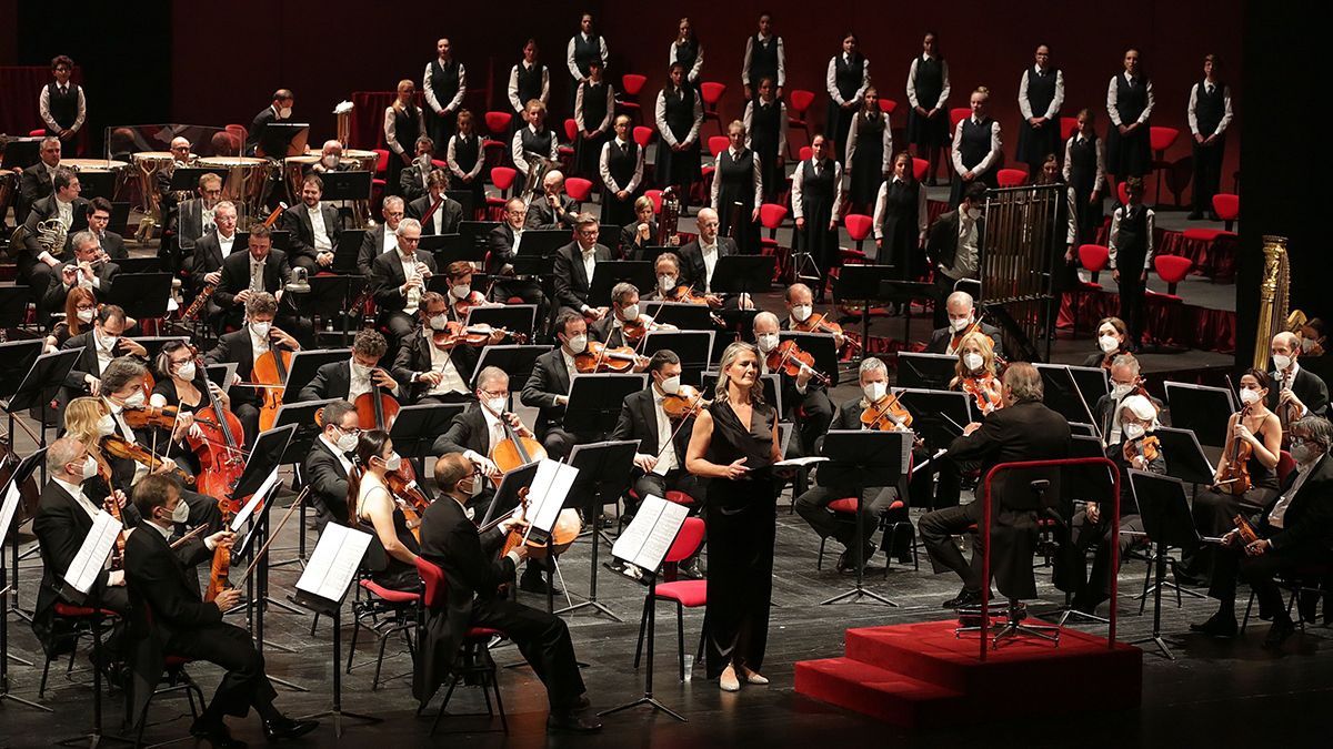 Оперный театр Ла Скала в Милане Оперный театр Ла Скала в Милане