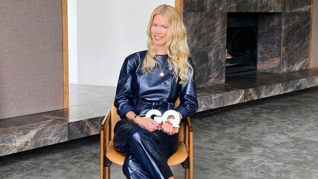 Клаудия Шиффер стала Женщиной года по версии журнала GQ: видео Клаудия Шиффер стала Женщиной года по версии журнала GQ: видео