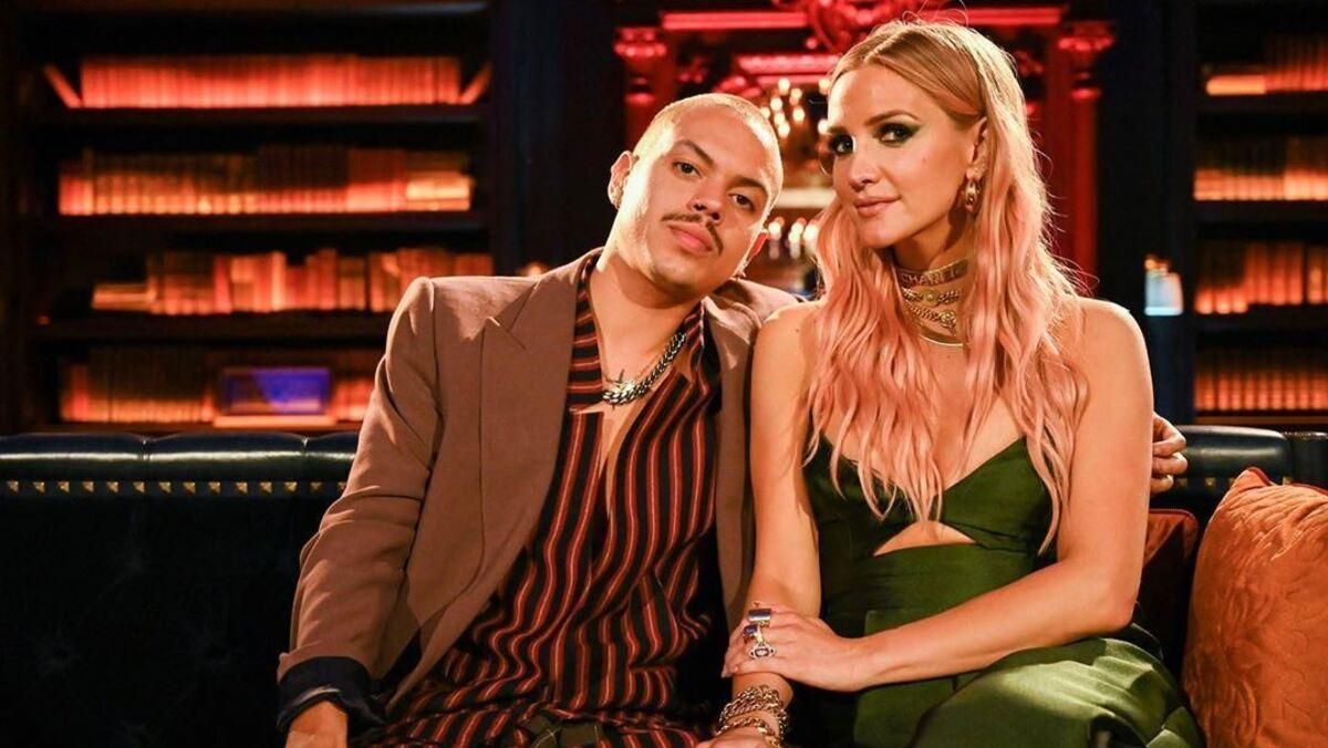 Певица Эшли Симпсон в третий раз стала мамой: первое фото новорожденного мальчика Певица Эшли Симпсон в третий раз стала мамой: первое фото новорожденного мальчика