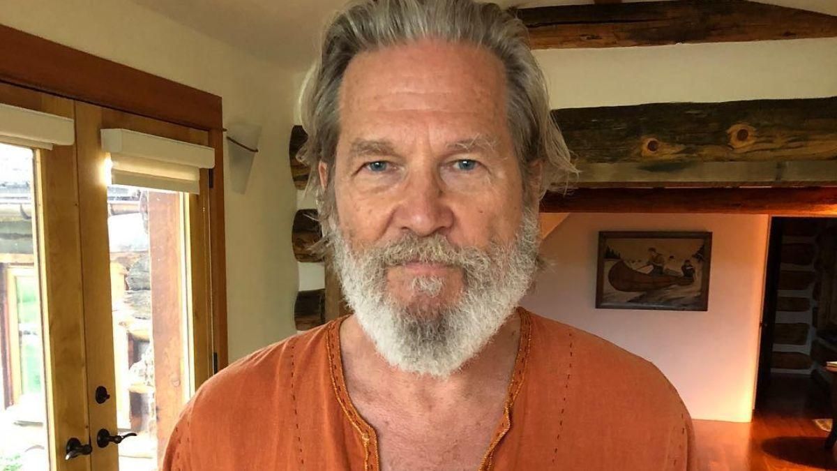 Хворий на рак Джефф Бріджес показав перше фото з лікарні Хворий на рак Джефф Бріджес показав перше фото з лікарні