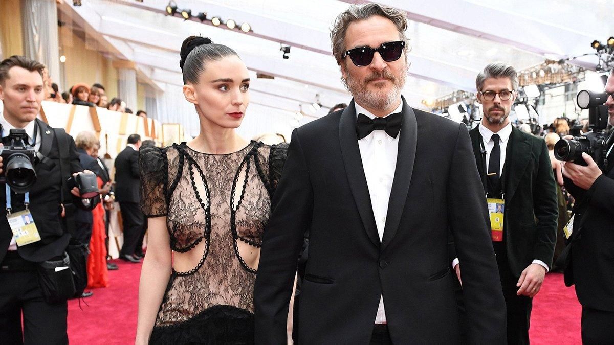 Хоакин Феникс и Руни Мара впервые прокомментировали рождение ребенка Хоакин Феникс и Руни Мара впервые прокомментировали рождение ребенка