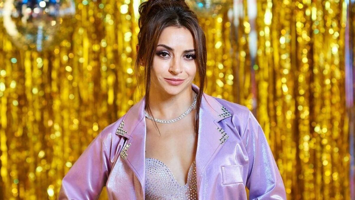 Илона Гвоздева рассекретила свой вес и показала фигуру после родов Илона Гвоздева рассекретила свой вес и показала фигуру после родов