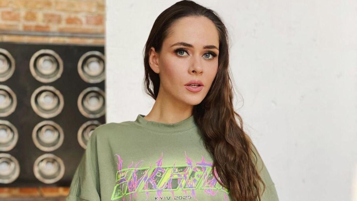 Юлія Саніна зачарувала мережу світлиною з батьком Юлія Саніна зачарувала мережу світлиною з батьком