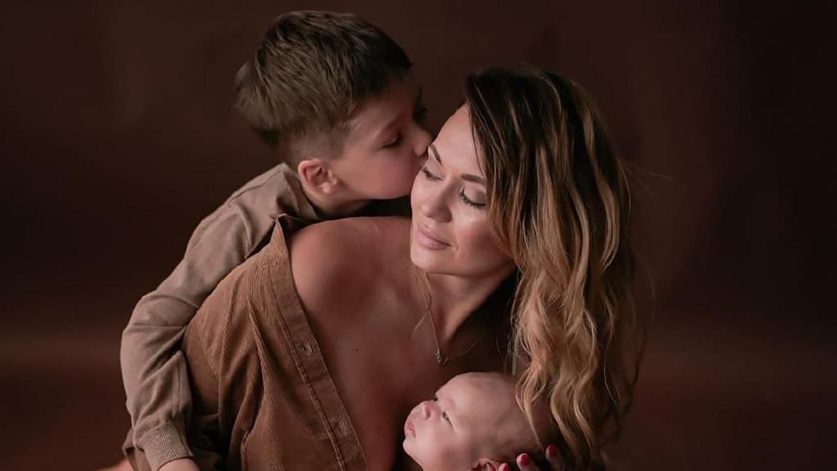 Звезда "Свингеров" Анна Саливанчук рассказала, как хочет воспитать детей: миловидное фото Звезда "Свингеров" Анна Саливанчук рассказала, как хочет воспитать детей: миловидное фото