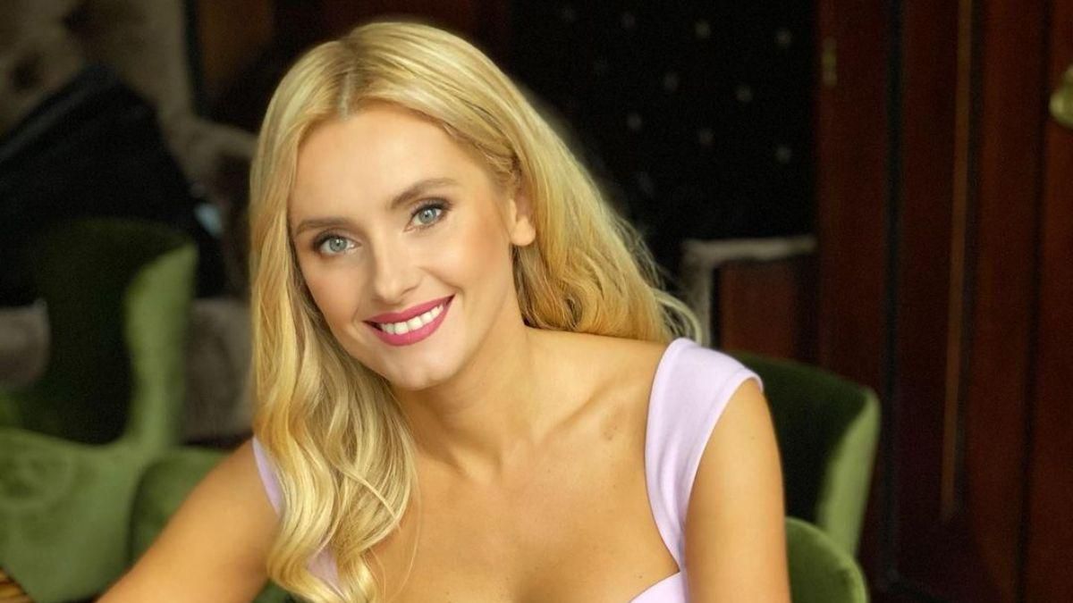 Ирина Федишин очаровала нежным образом Ирина Федишин очаровала нежным образом