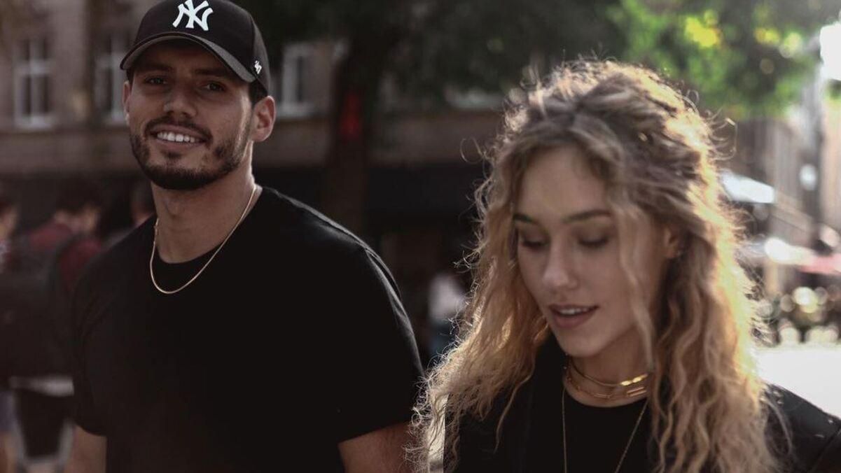 Нікіта Добринін та Даша Квіткова Нікіта Добринін та Даша Квіткова