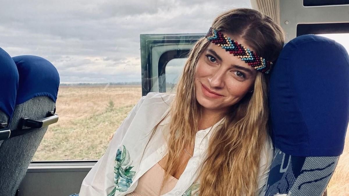 Папік 2 сезон: фото Дар'ї Петрожицької зі зйомок Папік 2 сезон: фото Дар'ї Петрожицької зі зйомок