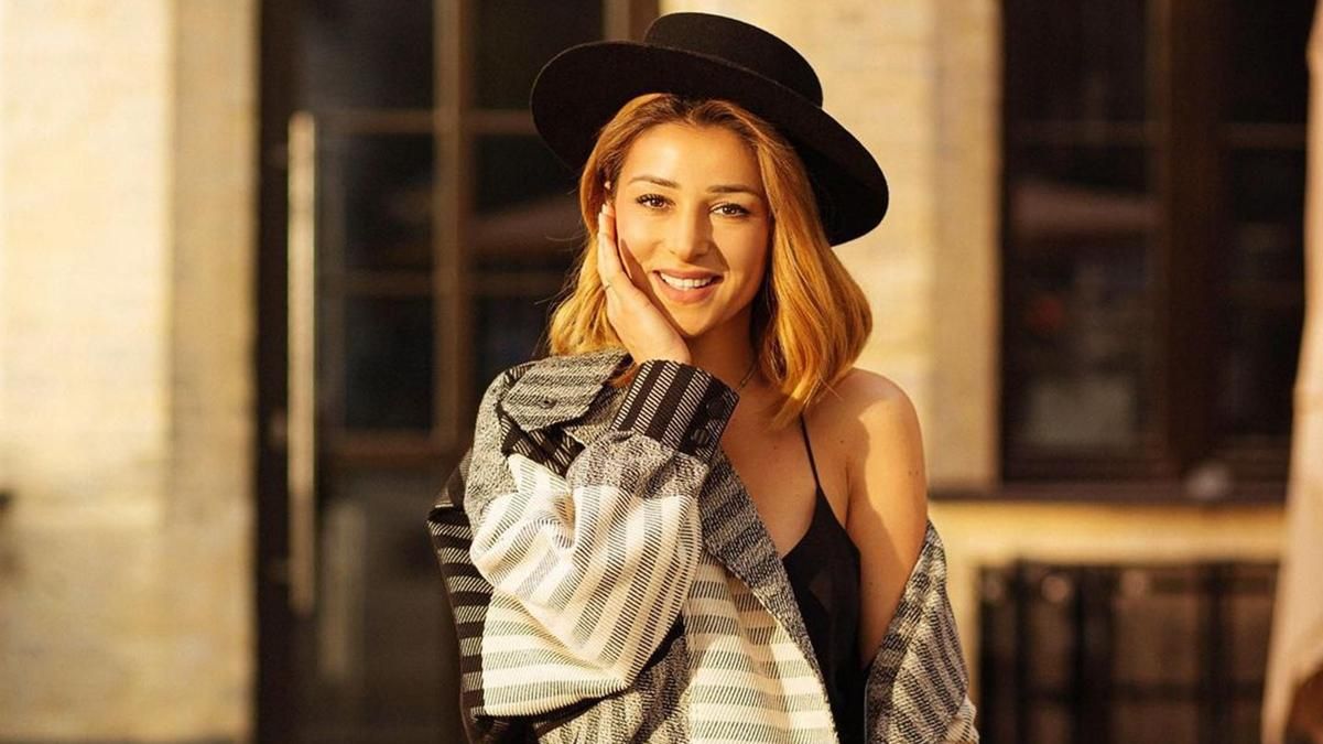 Злата Огневич забрала родителей с Крыма: какую недвижимость приобрели родные звезды Злата Огневич забрала родителей с Крыма: какую недвижимость приобрели родные звезды