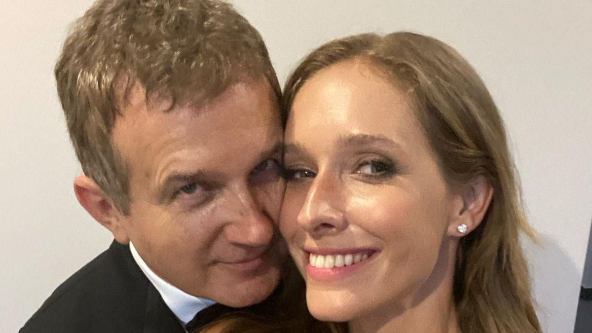 Прогулянка Каті Осадчої та Юрія Горбунова під час першого снігу Прогулянка Каті Осадчої та Юрія Горбунова під час першого снігу