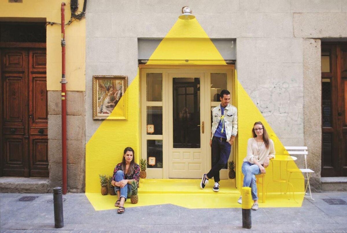 Заведение в Мадриде с необычным фасадом Заведение в Мадриде с необычным фасадом