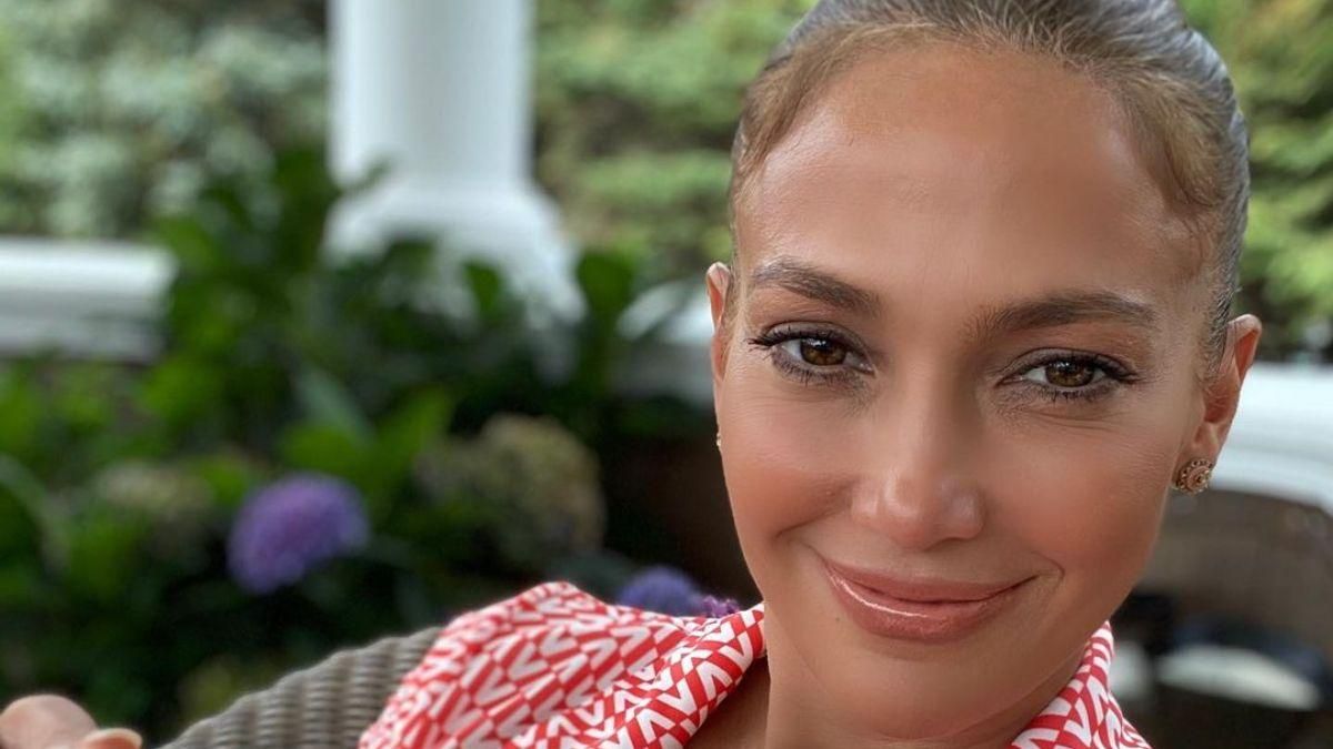 Дженнифер Лопес показала, как выглядит дома Дженнифер Лопес показала, как выглядит дома