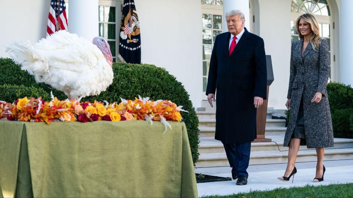 Меланія Трамп продемонструвала стильний look Меланія Трамп продемонструвала стильний look