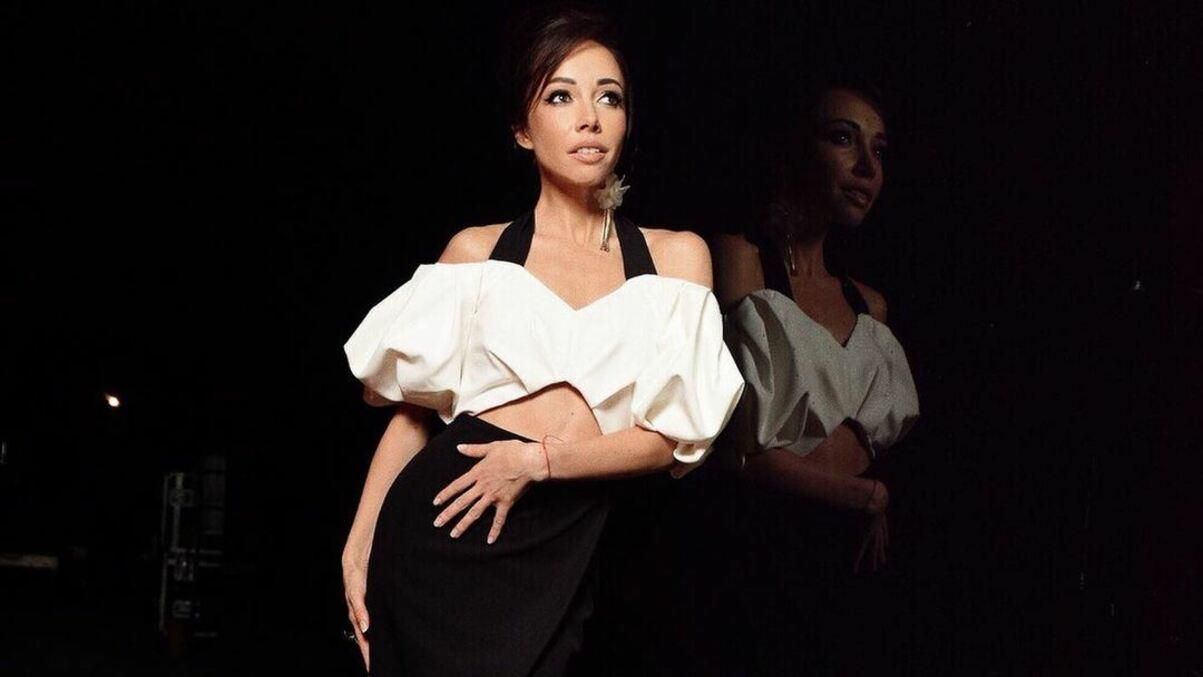 Екатерина Кухар показала безупречный образ в розовом платье: фото Екатерина Кухар показала безупречный образ в розовом платье: фото