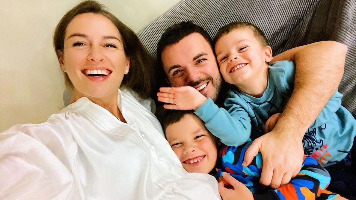 Григорий Решетник с женой и детьми Григорий Решетник с женой и детьми