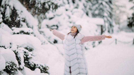 У красивому вбранні серед засніженого лісу: Ілона Гвоздьова показала зимову казку – фото 