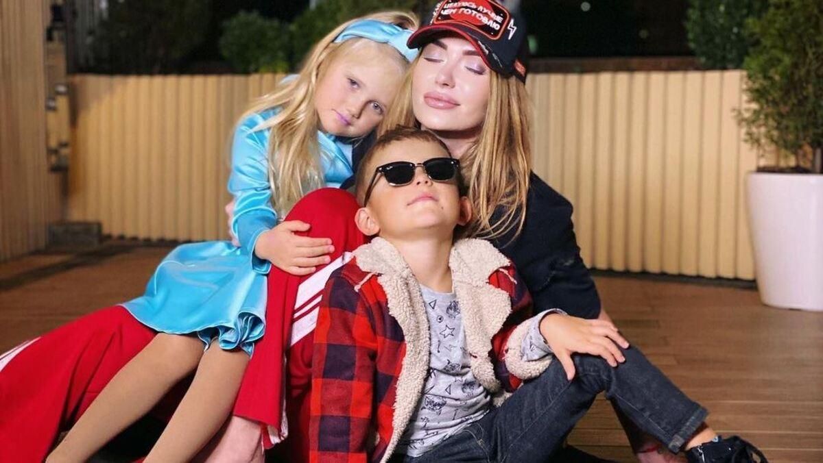 Слава Камінська Слава Камінська