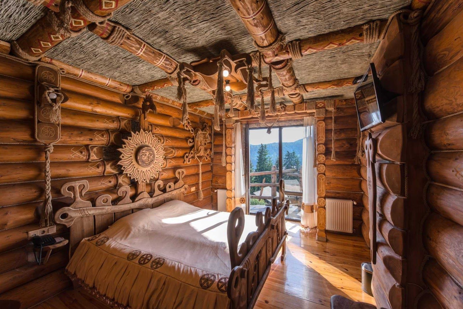 Готелі в Карпатах з нестандартним інтер'єром Готелі в Карпатах з нестандартним інтер'єром