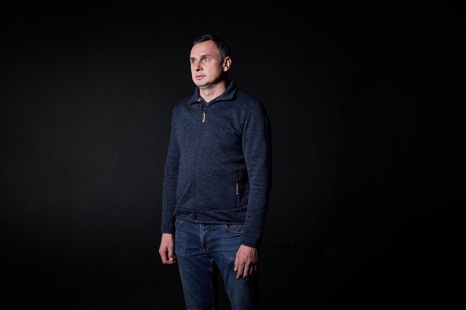 Сенцов прогулялся по Крыму в VR-очках и назвал любимые места: видео Сенцов прогулялся по Крыму в VR-очках и назвал любимые места: видео