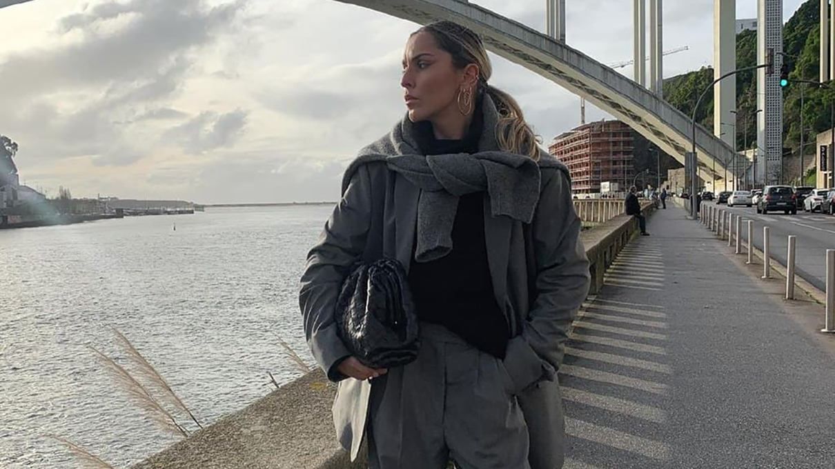 Total look: как стильно носить серый цвет на примере Софии Коэльо Total look: как стильно носить серый цвет на примере Софии Коэльо