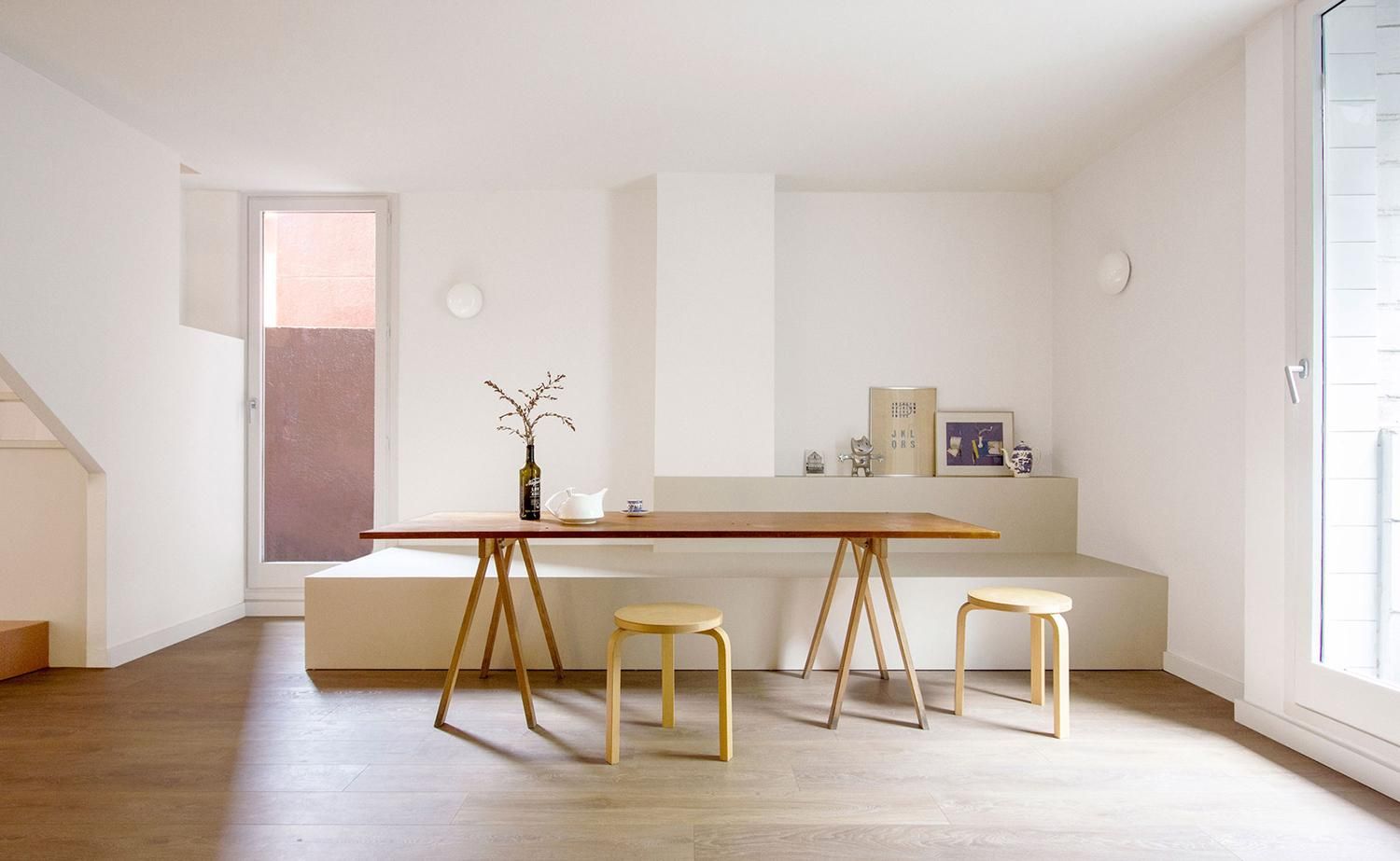 Геометрія кіл, що заворожує: фото інтер'єру квартири в Барселоні Геометрія кіл, що заворожує: фото інтер'єру квартири в Барселоні