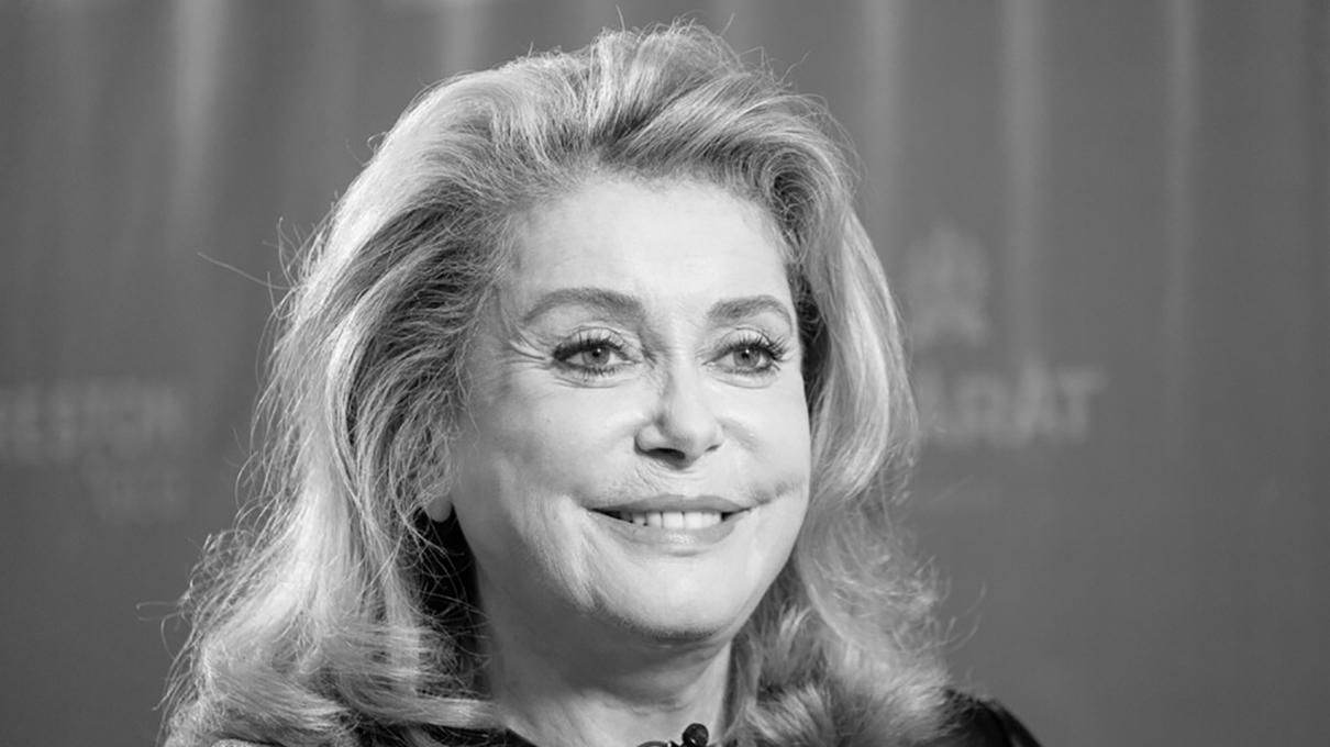 Катрін Деньов знялася у рекламі Saint Laurent Катрін Деньов знялася у рекламі Saint Laurent