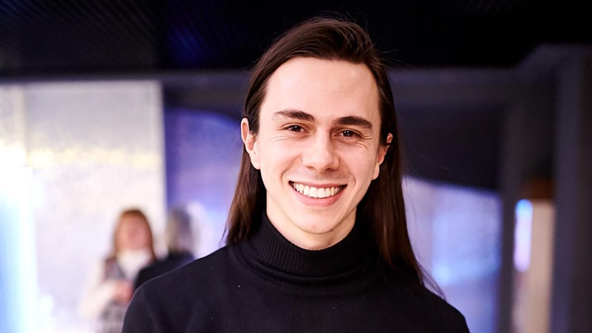 Украинский дизайнер назвал 3 главных цвета этой зимой: видео Украинский дизайнер назвал 3 главных цвета этой зимой: видео