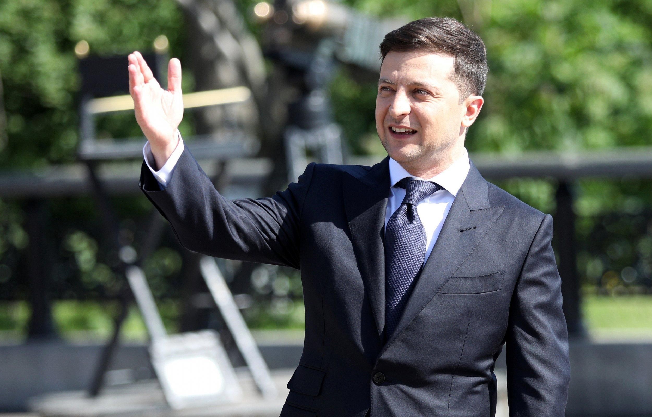 Зеленський призначив стипендії для молодих письменників та митців Зеленський призначив стипендії для молодих письменників та митців