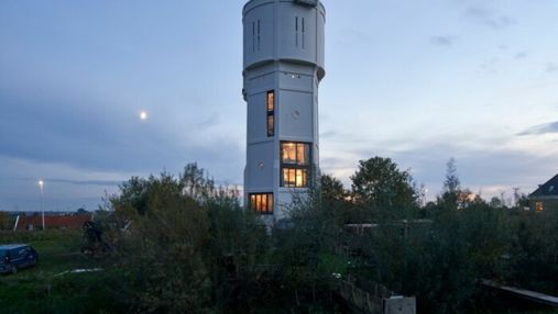 Жити у вежі: як з водонапірної башти зробили стильний дім і скільки це коштує
