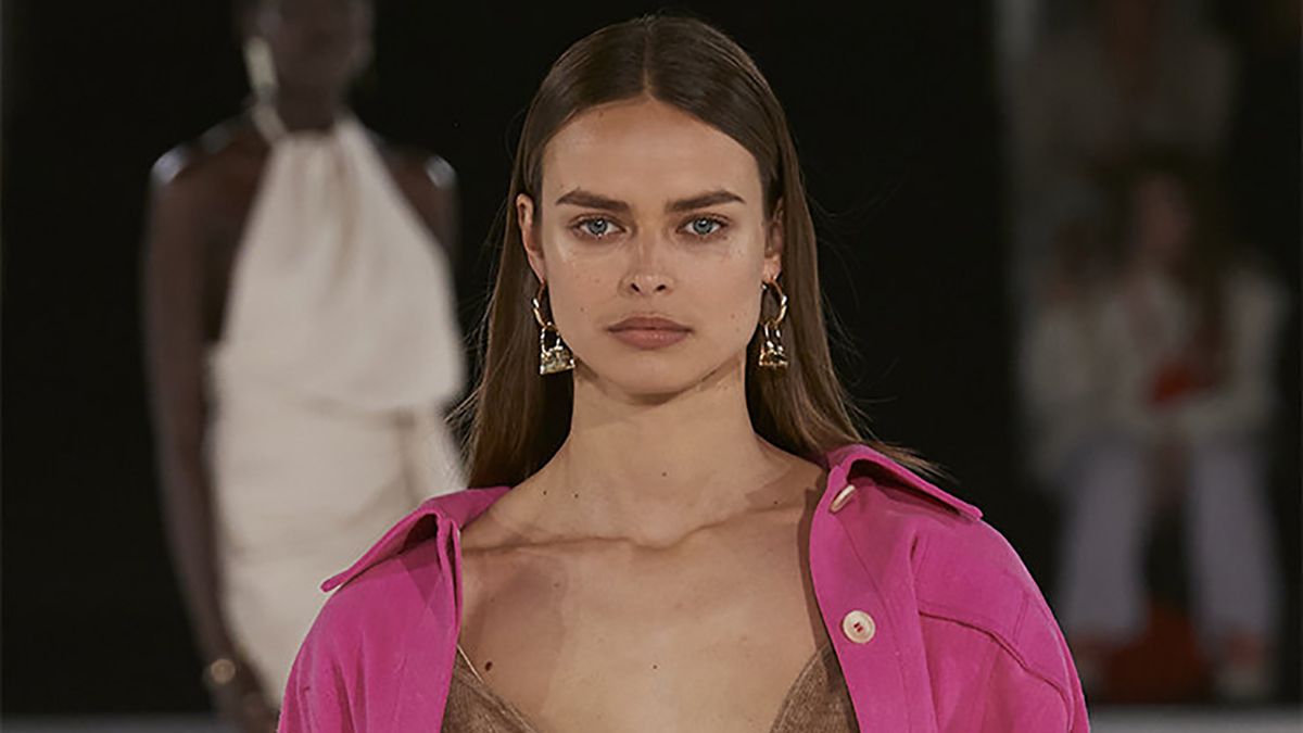 С какими оттенками сочетать розовый: фото образов С какими оттенками сочетать розовый: фото образов