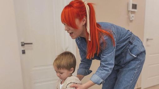 Светлана Тарабарова показала, как убирает с сыном: миловидные кадры